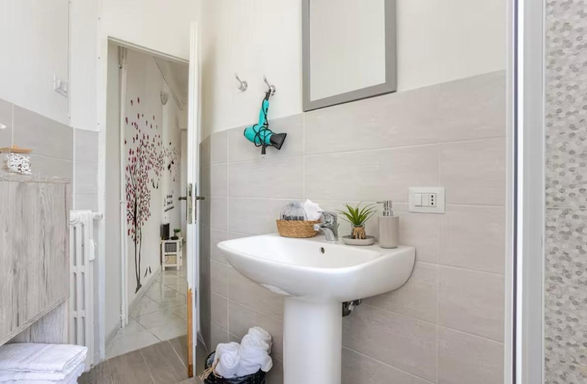 Apartament Fefe'S House Rzym Zewnętrze zdjęcie